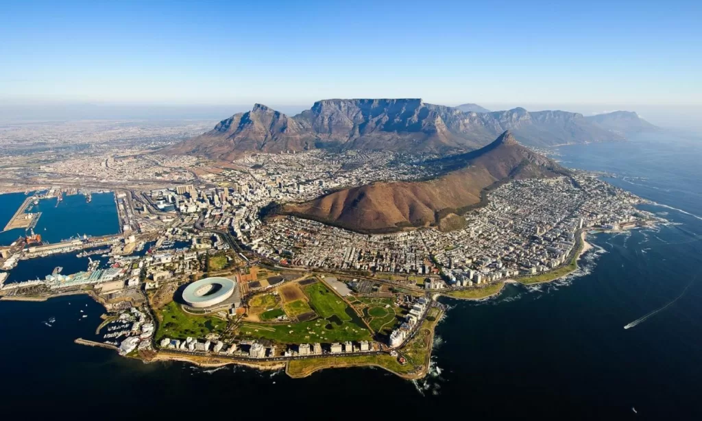 20 Hidden Gems in Cape Town to Discover (from Beaches to Sushi)